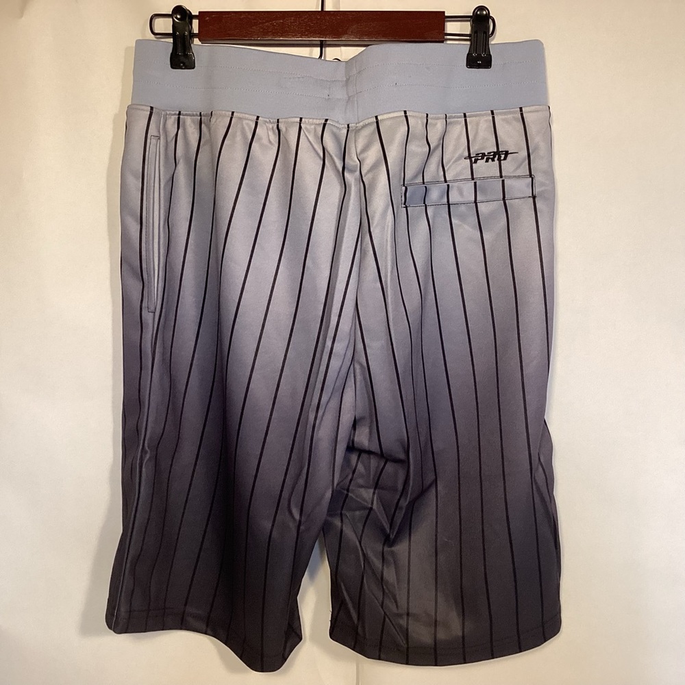 NWT Chicago White Sox Men’s Shorts Pro Standard Athletics size medium - Picture 4 of 11